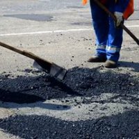 Мизулина предложила запретить ямочный ремонт дорог
