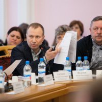 Депутаты Омска сократили расходы на местные СМИ