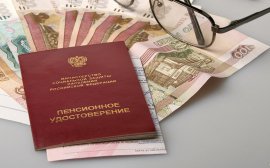 Омские депутаты предложили вернуть ветеранам 512 рублей