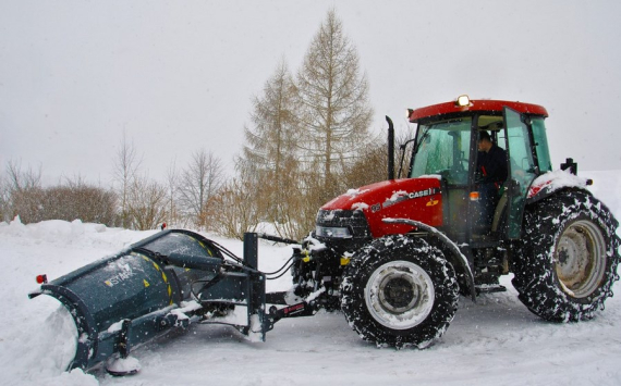 Власти Омска выделили 150 млн на технику для уборки снега